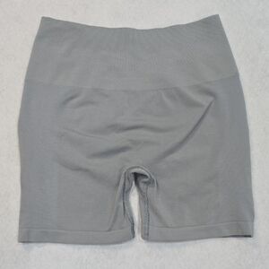 Alphalete Amplify Seamless Scrunch Butt Biker Shorts Gray Small High Rise‎ Gym